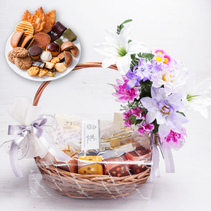 お供え かご盛り 30個入｜和洋菓子の詰め合わせ（全国配送）
