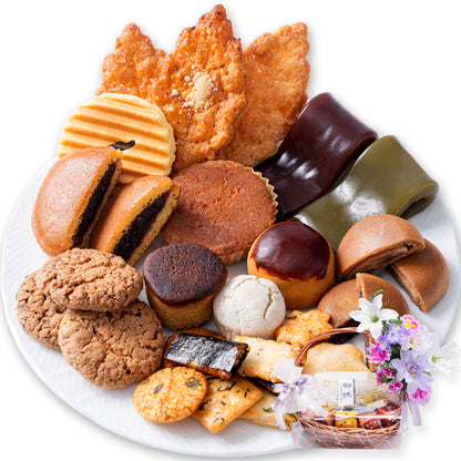 お供え かご盛り 30個入｜和洋菓子の詰め合わせ（全国配送）